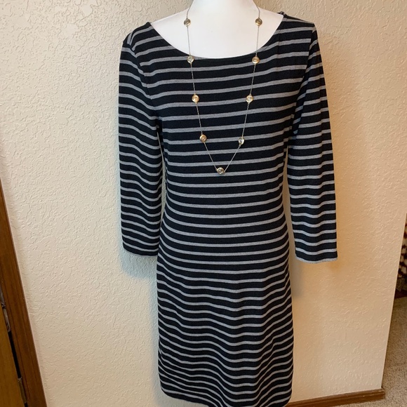 Old Navy Dresses & Skirts - Old Navy Classic Black & Gray Striped Ponte Knit 3/4 Sleeve Scoop Neck Dress